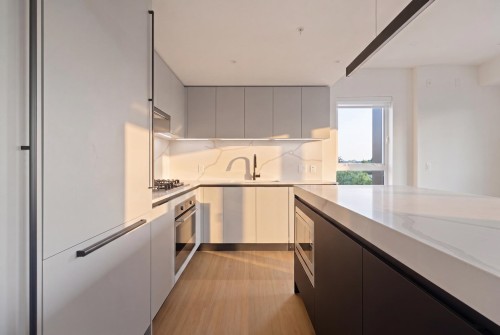 503-2235 Broadway E, Vancouver, BC 
