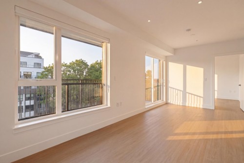 503-2235 Broadway E, Vancouver, BC 