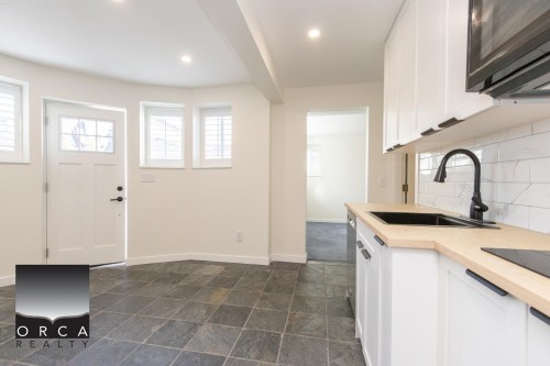 1864 Walnut Crescent, Coquitlam, BC 