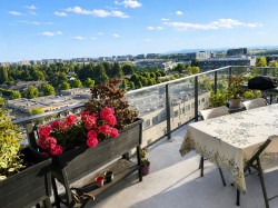 1207-3699 Sexsmith Road  Richmond, BC V6X 0W4