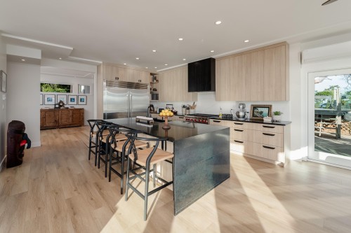 356 East West Road, Mayne Island, BC 