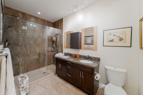356 East West Road, Mayne Island, BC 