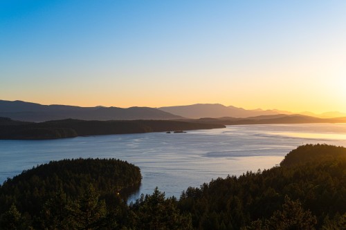 356 East West Road, Mayne Island, BC 