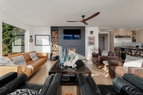 356 East West Road, Mayne Island, BC 