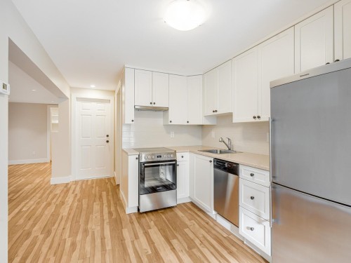 2144 4Th Avenue E, Vancouver, BC 