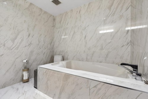 2553 Western Avenue, North Vancouver, BC 