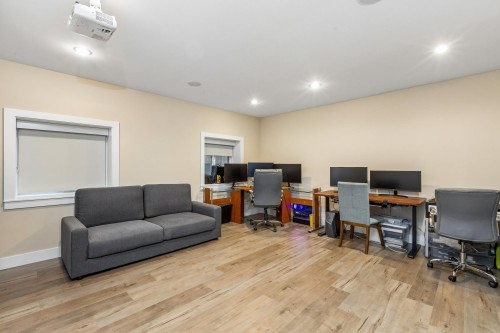 2553 Western Avenue, North Vancouver, BC 
