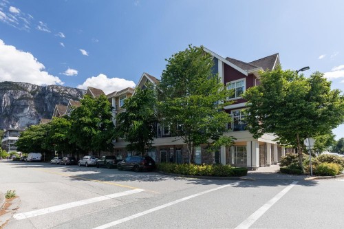 1320 Main Street  Squamish, BC V8B 0R2