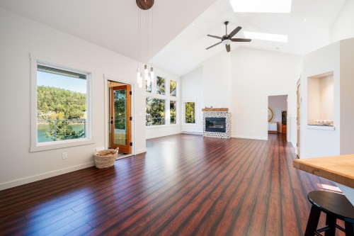 225 Mariners Way, Mayne Island, BC 