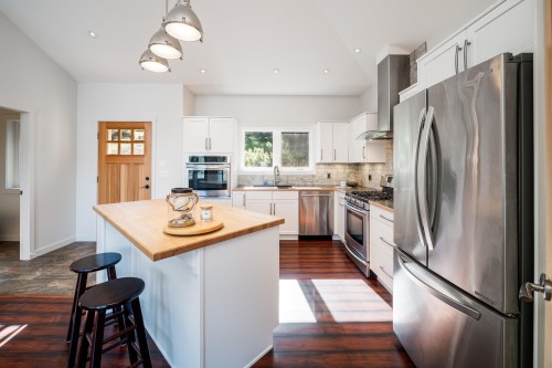 225 Mariners Way, Mayne Island, BC 