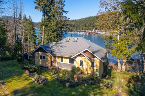 225 Mariners Way, Mayne Island, BC 