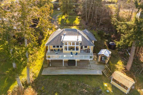225 Mariners Way, Mayne Island, BC 