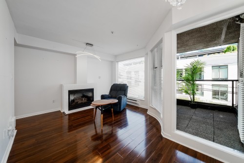 202-3673 11Th Avenue W, Vancouver, BC 