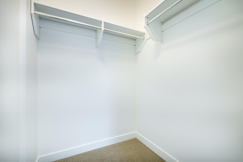 204-7683 Park Crescent, Burnaby, BC 