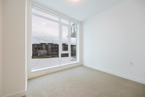 204-7683 Park Crescent, Burnaby, BC 