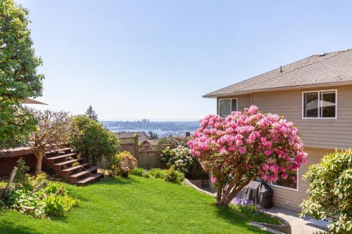 3782 Lonsdale Avenue, North Vancouver, BC 