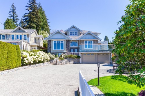 3782 Lonsdale Avenue, North Vancouver, BC 