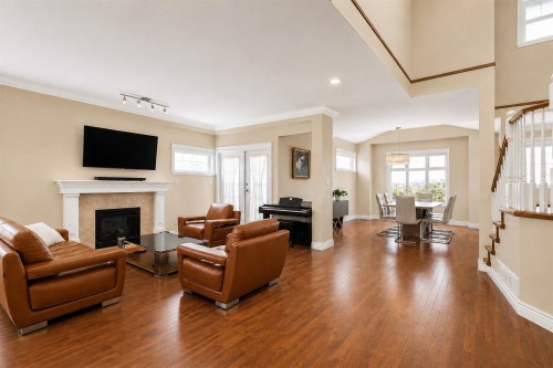 3782 Lonsdale Avenue, North Vancouver, BC 