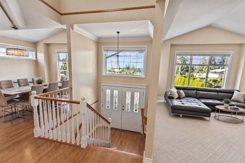 3782 Lonsdale Avenue, North Vancouver, BC 