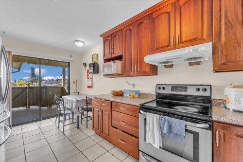 7266 17Th Avenue, Burnaby, BC 