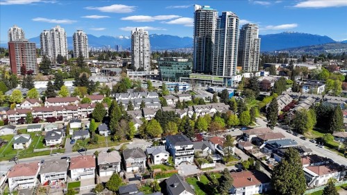 7266 17Th Avenue, Burnaby, BC 