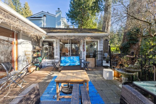 4028 Rose Crescent, West Vancouver, BC 