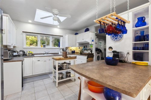 4028 Rose Crescent, West Vancouver, BC 