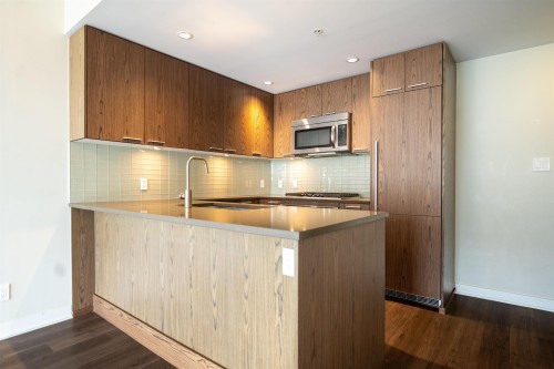 1605-2975 Atlantic Avenue, Coquitlam, BC 