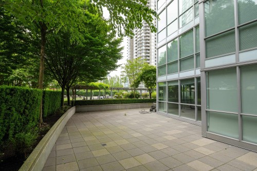 1605-2975 Atlantic Avenue, Coquitlam, BC 
