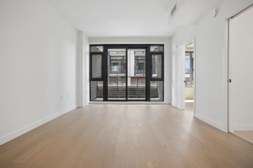 204-8398 Oak Street, Vancouver, BC 