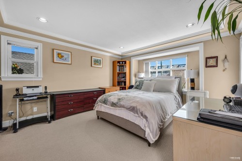 648 3Rd Street E, North Vancouver, BC 