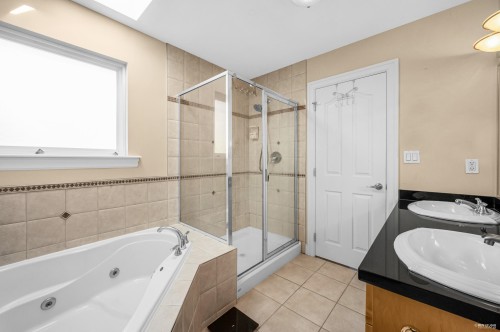 648 3Rd Street E, North Vancouver, BC 