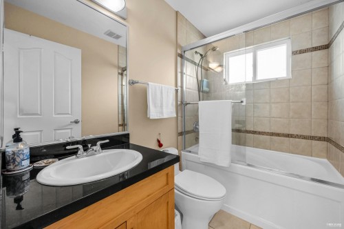 648 3Rd Street E, North Vancouver, BC 
