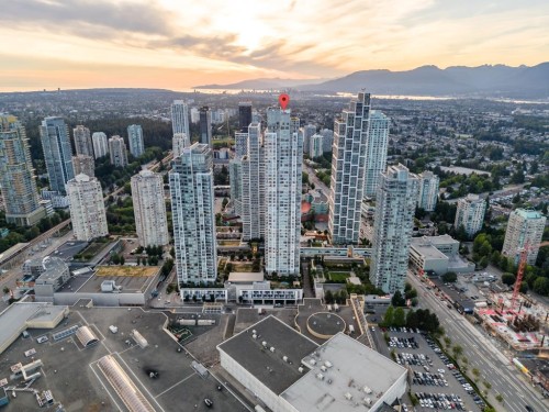 3903-4670 Assembly Way, Burnaby, BC 