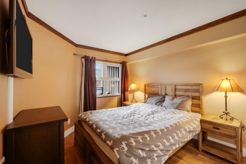 207-2050 Lake Placid Road, Whistler, BC 