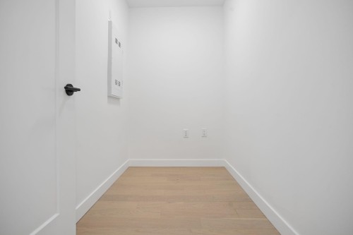 208-8398 Oak Street, Vancouver, BC 