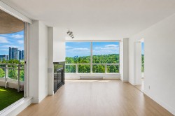 1206-9623 Manchester Drive Burnaby, BC V3N 4Y8
