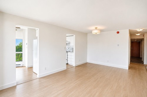 1206-9623 Manchester Drive, Burnaby, BC 