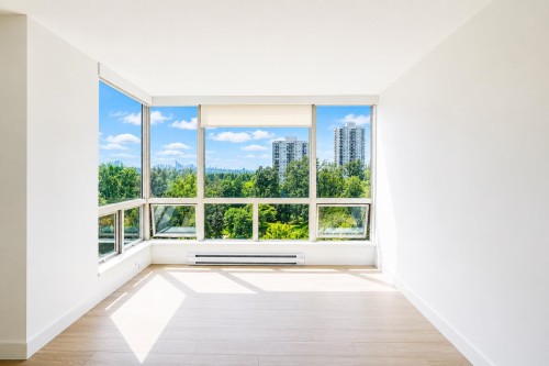 1206-9623 Manchester Drive, Burnaby, BC 