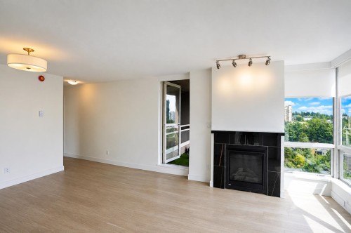 1206-9623 Manchester Drive, Burnaby, BC 
