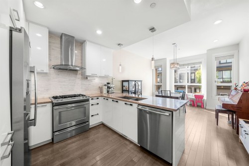8-100 Wood Street, New Westminster, BC 