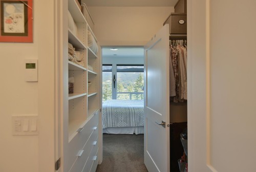 302-5780 Marine Way, Sechelt, BC 