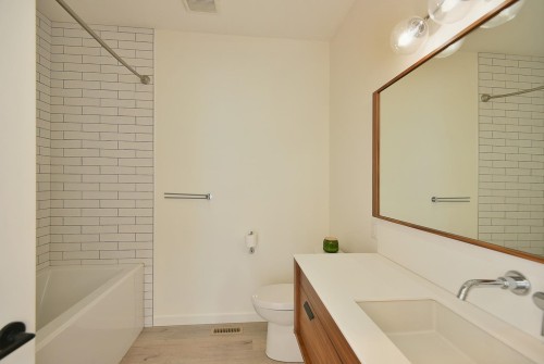 1860 Arboretum Drive, Gibsons, BC 