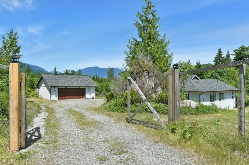 1860 Arboretum Drive, Gibsons, BC 