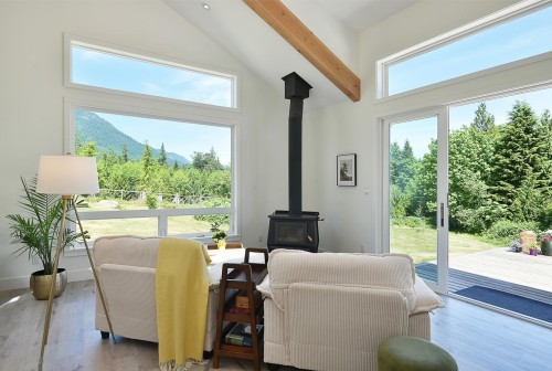1860 Arboretum Drive, Gibsons, BC 