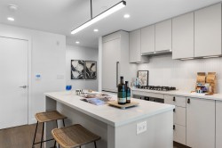 607-1680 12th Avenue E Vancouver, BC V5N 2A3
