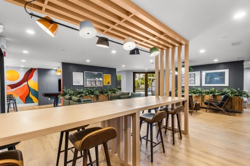 607-1680 12Th Avenue E, Vancouver, BC 