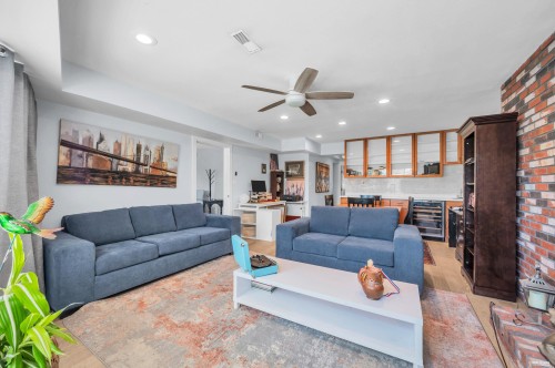 6655 --6657 Aubrey Street, Burnaby, BC 