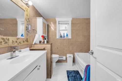 6655 --6657 Aubrey Street, Burnaby, BC 