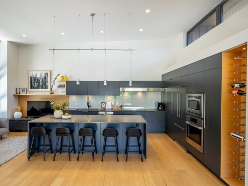 7325 Toni Sailer Lane, Whistler, BC 